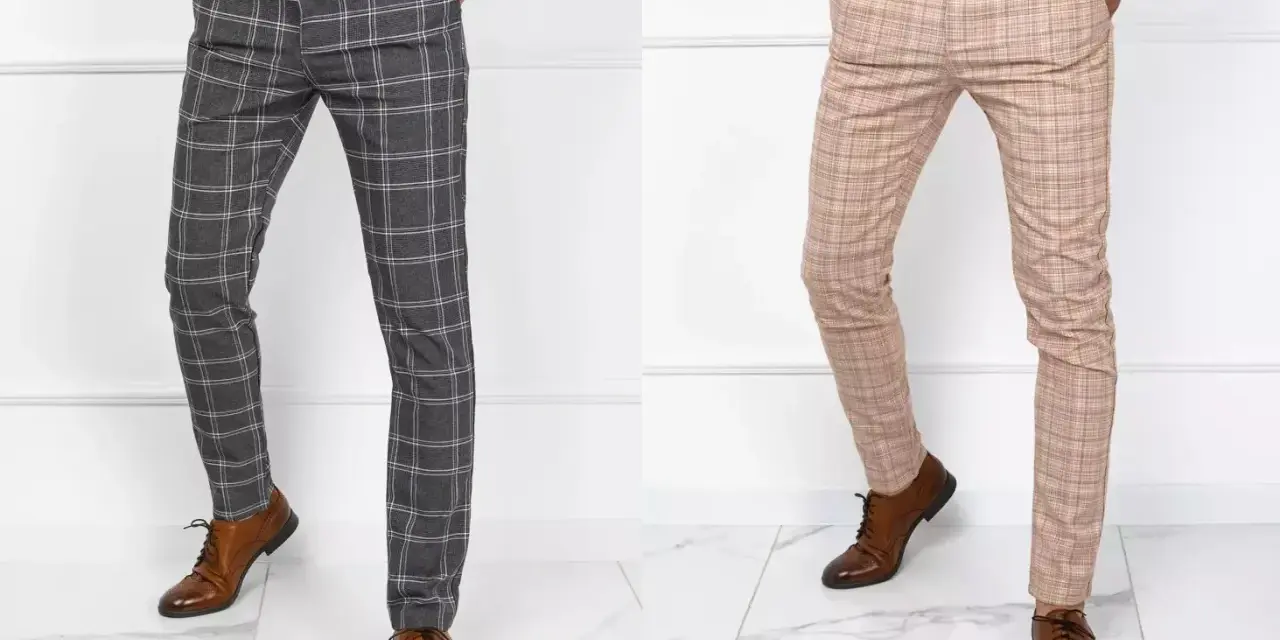 Dwa męskie zestawy: spodnie w kratę szare i beżowe, z brązowymi paskami i butami. Eleganckie spodnie w kratę męskie stylizacje.