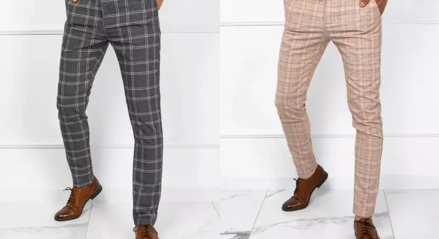 Dwa męskie zestawy: spodnie w kratę szare i beżowe, z brązowymi paskami i butami. Eleganckie spodnie w kratę męskie stylizacje.
